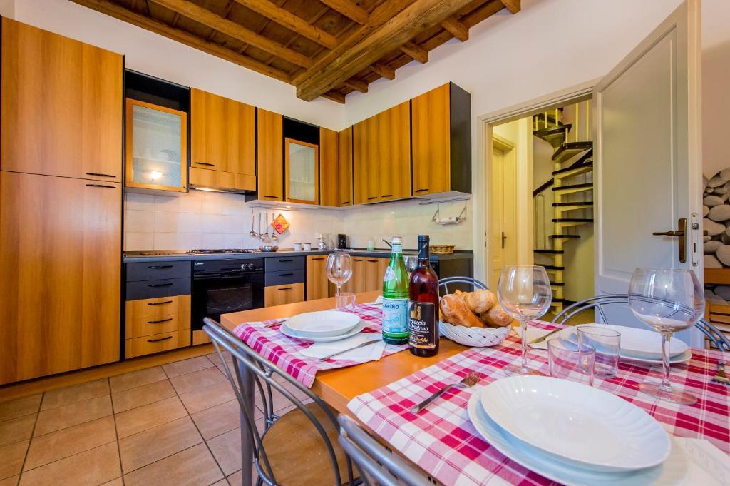 Le Residenze Del Conte Agudio Apartment Malgrate Ruang foto